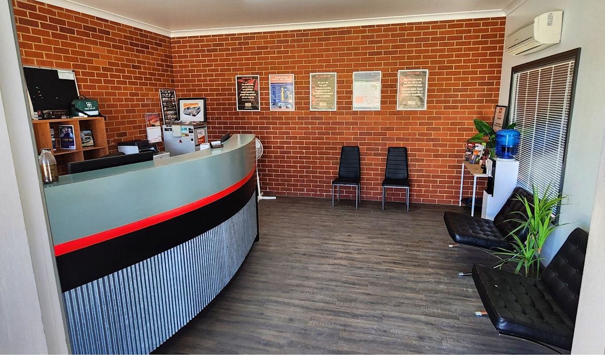 MD Auto Care reception area